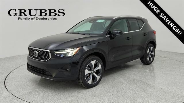 2024 Volvo XC40 Vehicle Photo in Grapevine, TX 76051