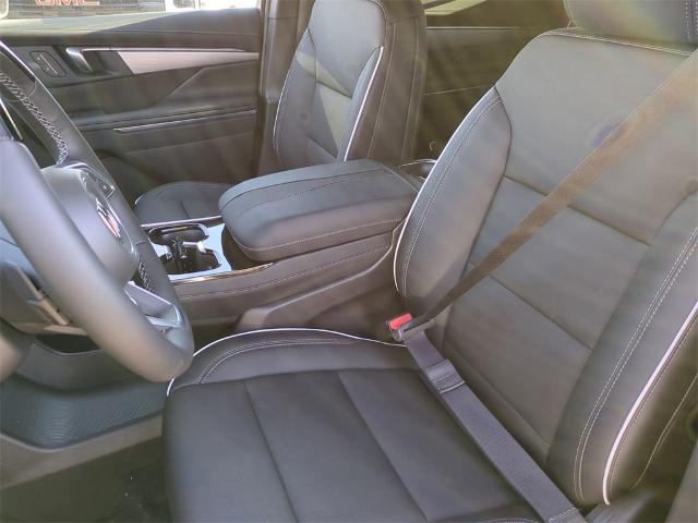 2025 Buick Enclave Vehicle Photo in GOODYEAR, AZ 85338-1310