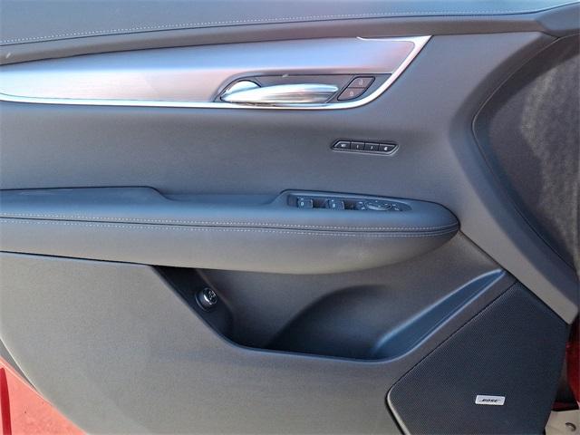 2025 Cadillac XT6 Vehicle Photo in ALLENTOWN, PA 18103-7399
