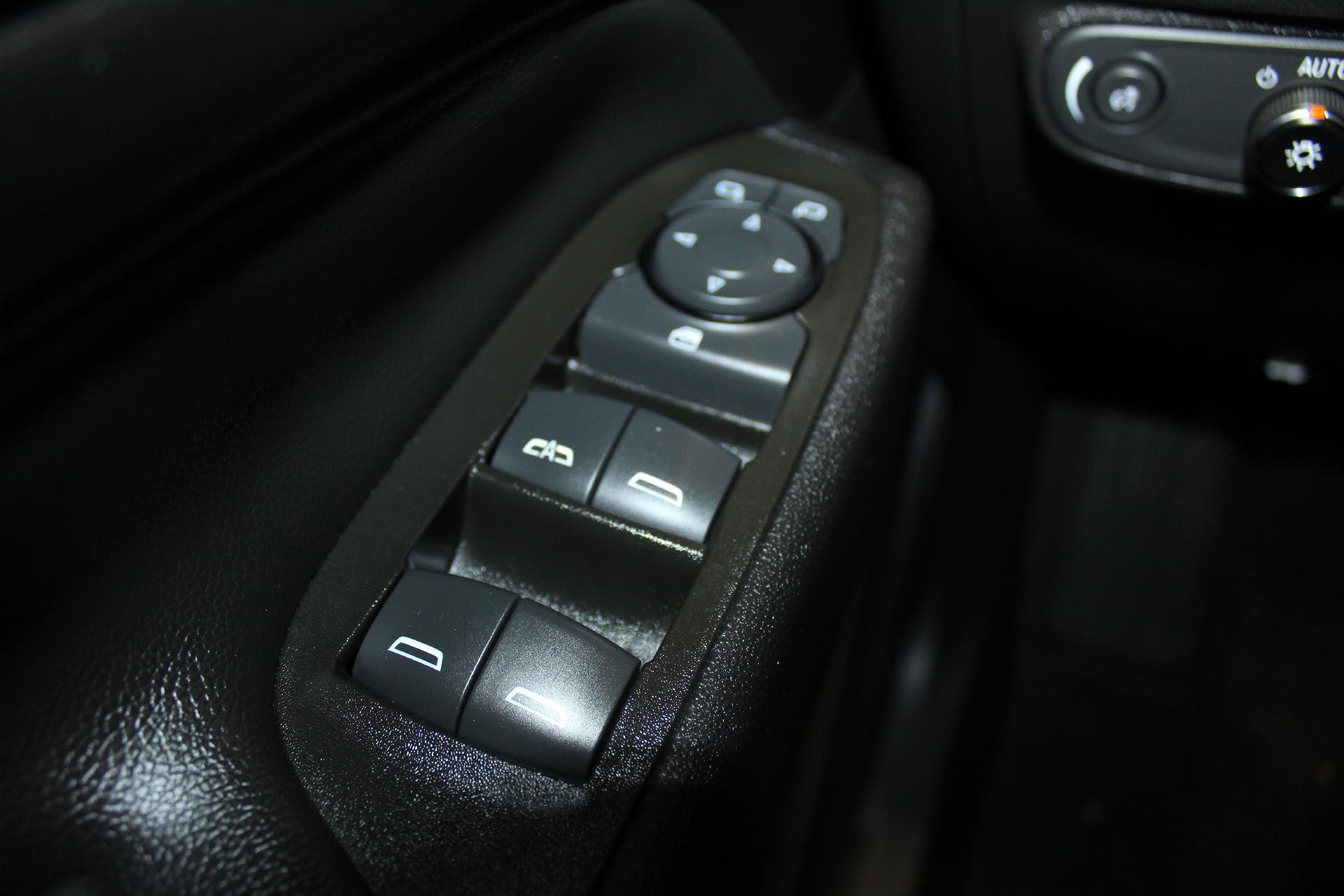 2023 Chevrolet Equinox Vehicle Photo in NORTHAMPTON, MA 01060-1120