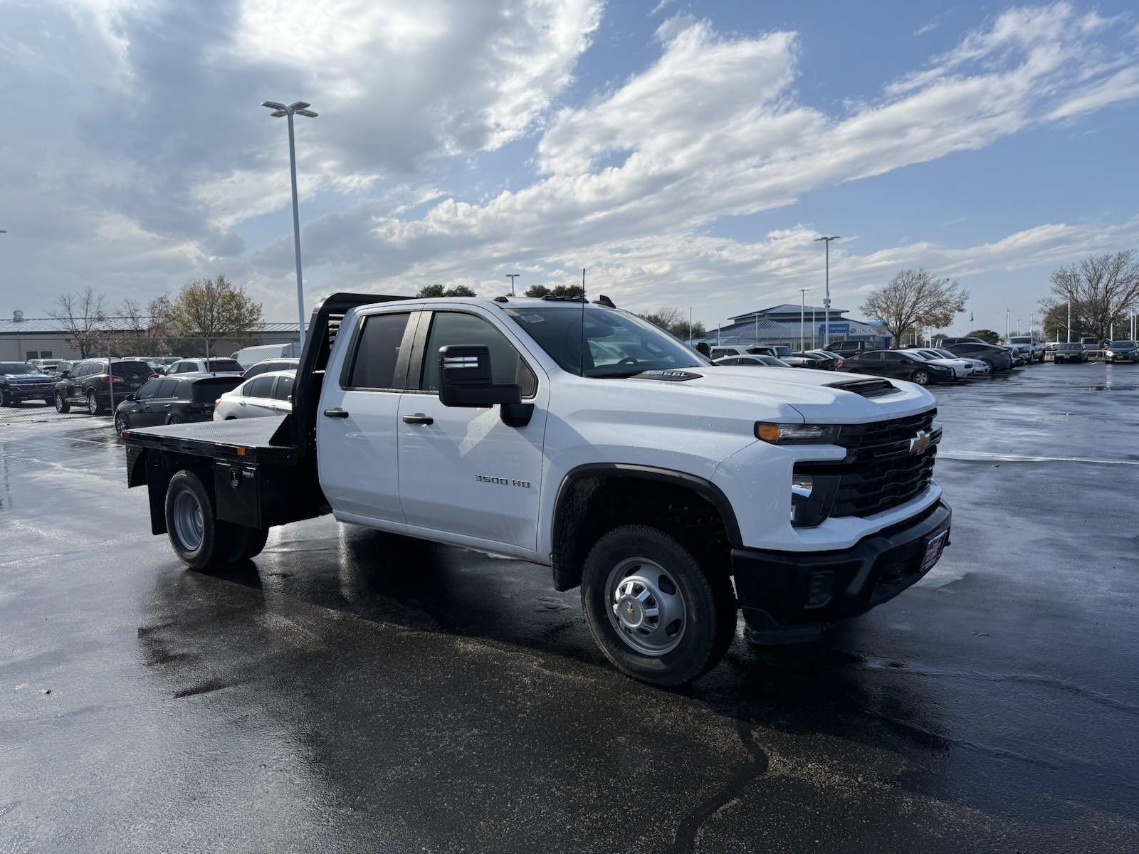2024 Chevrolet Silverado 3500 HD Vehicle Photo in GEORGETOWN, TX 78626-7508