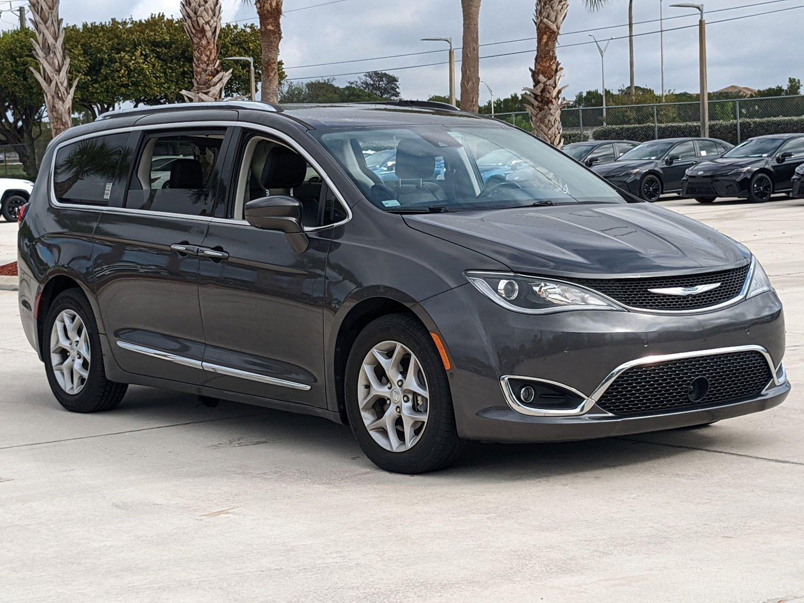 2019 Chrysler Pacifica Vehicle Photo in Davie, FL 33331