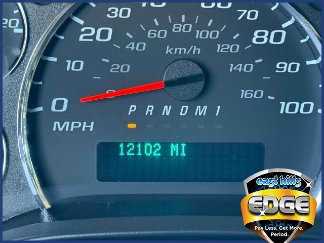 2022 GMC Savana Cargo Van Vehicle Photo in Roslyn, NY 11576