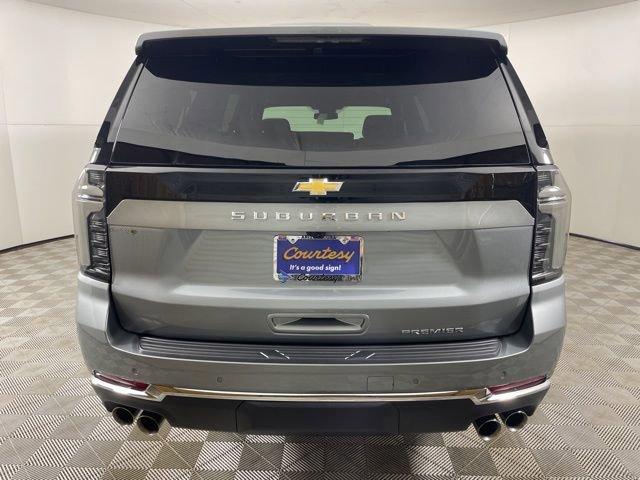 2025 Chevrolet Suburban Vehicle Photo in PHOENIX, AZ 85014-3381