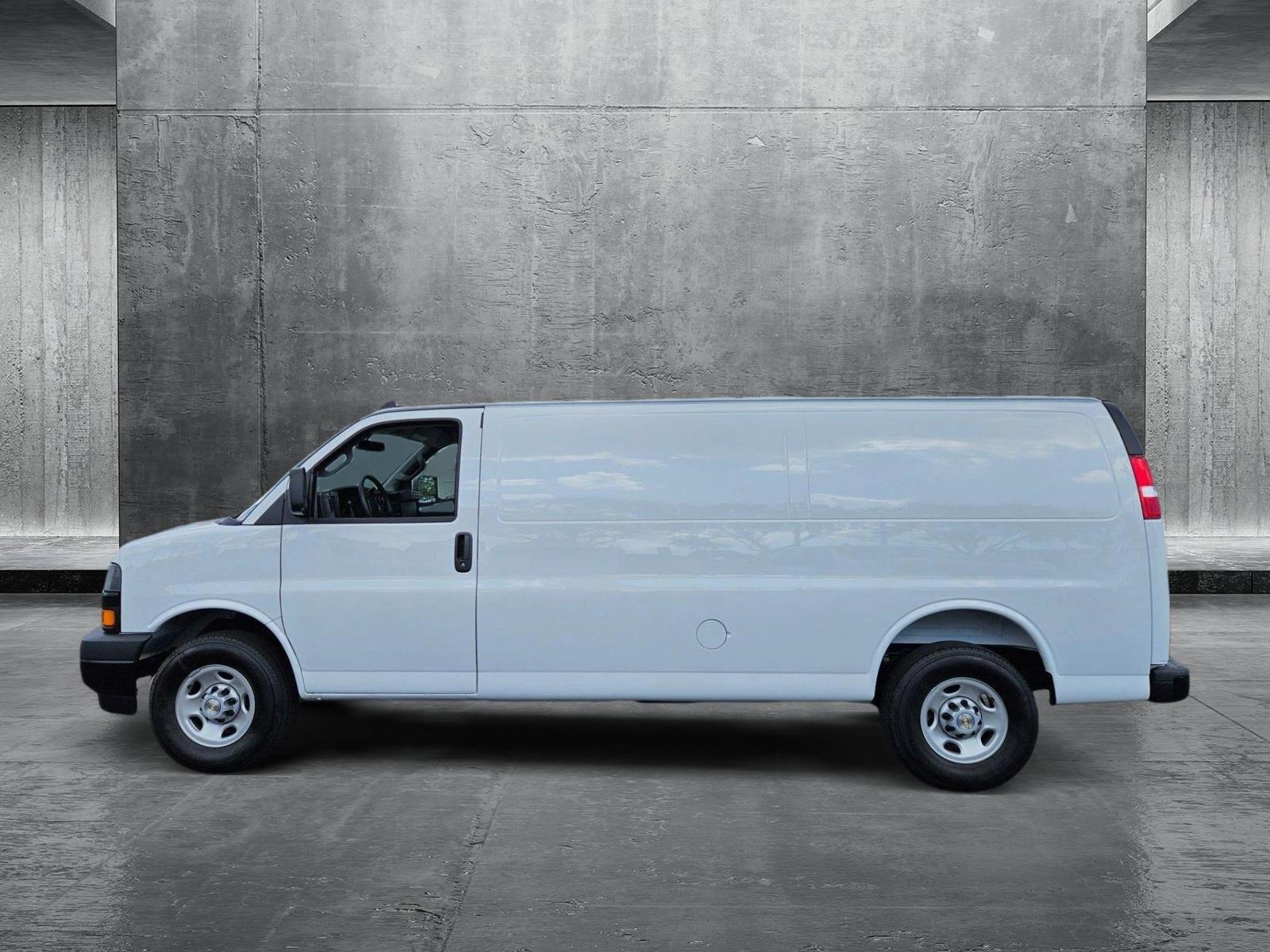 2025 Chevrolet Express Cargo 2500 Vehicle Photo in GREENACRES, FL 33463-3207