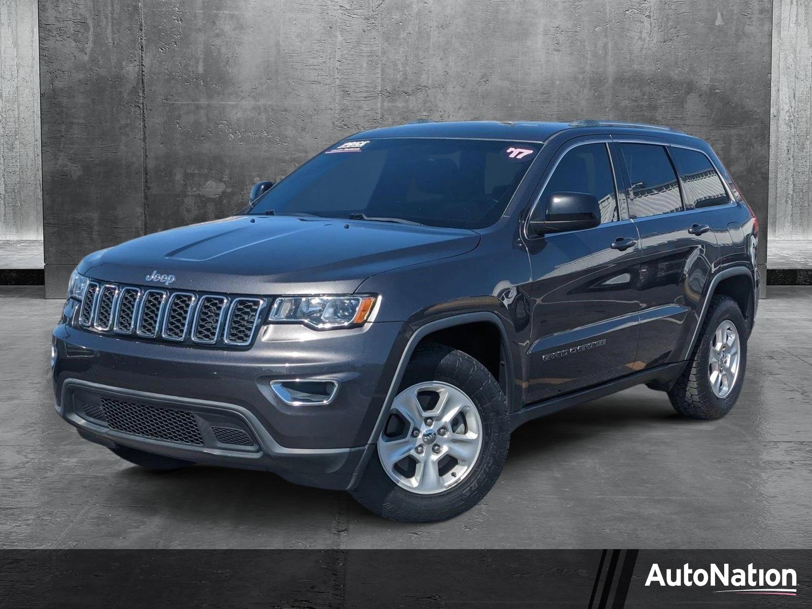 2017 Jeep Grand Cherokee Vehicle Photo in Bradenton, FL 34207