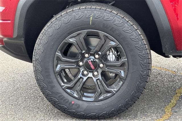 2025 GMC Canyon Vehicle Photo in ELK GROVE, CA 95757-8703