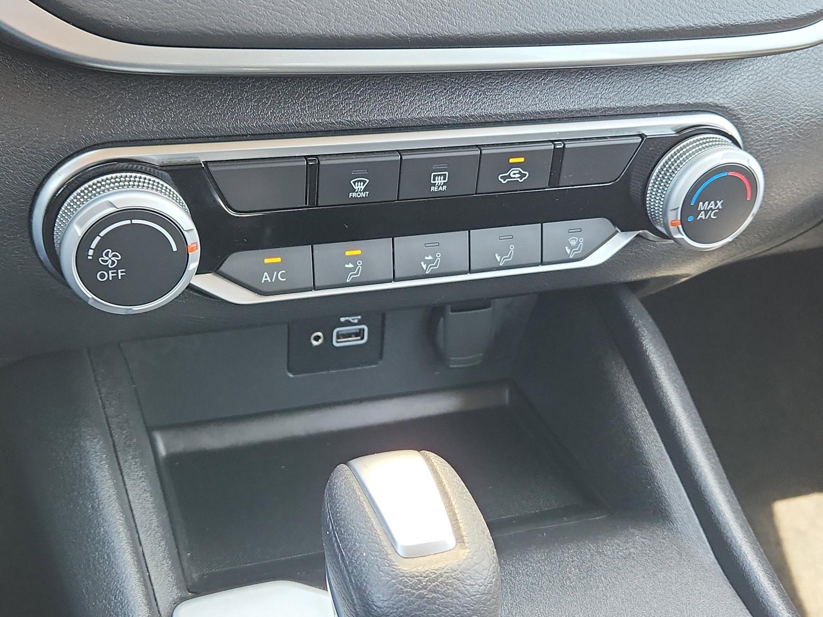 2024 Nissan Altima Vehicle Photo in Albuquerque, NM 87110
