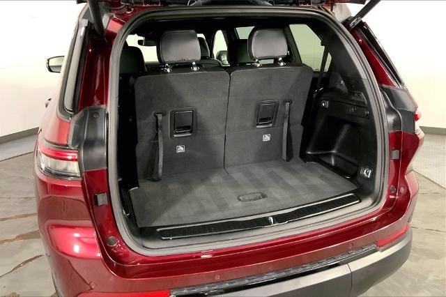 2023 Jeep Grand Cherokee L Vehicle Photo in Kansas City, MO 64114