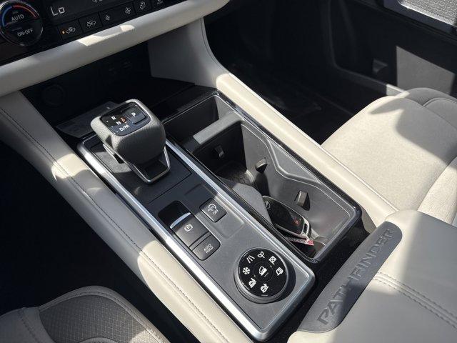 2025 Nissan Pathfinder Vehicle Photo in Flemington, NJ 08822
