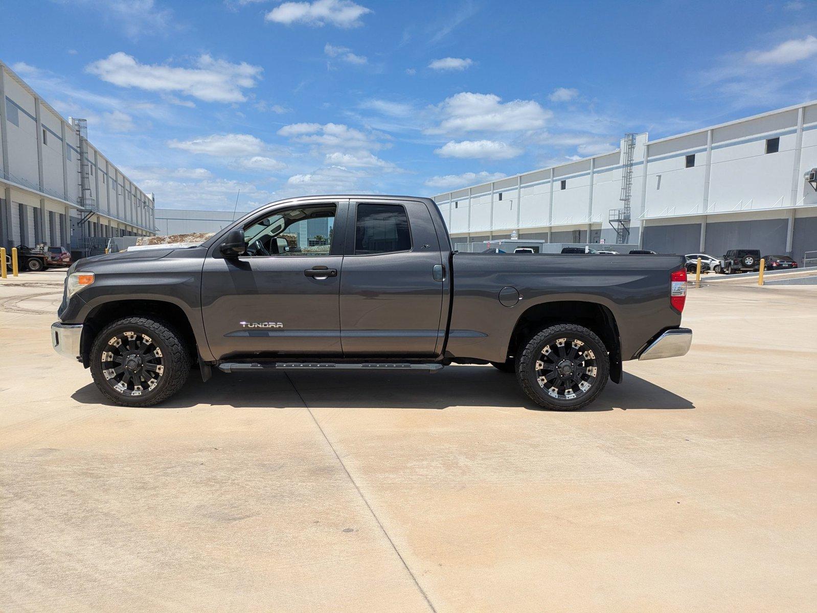 2016 Toyota Tundra 2WD Truck Vehicle Photo in Winter Park, FL 32792