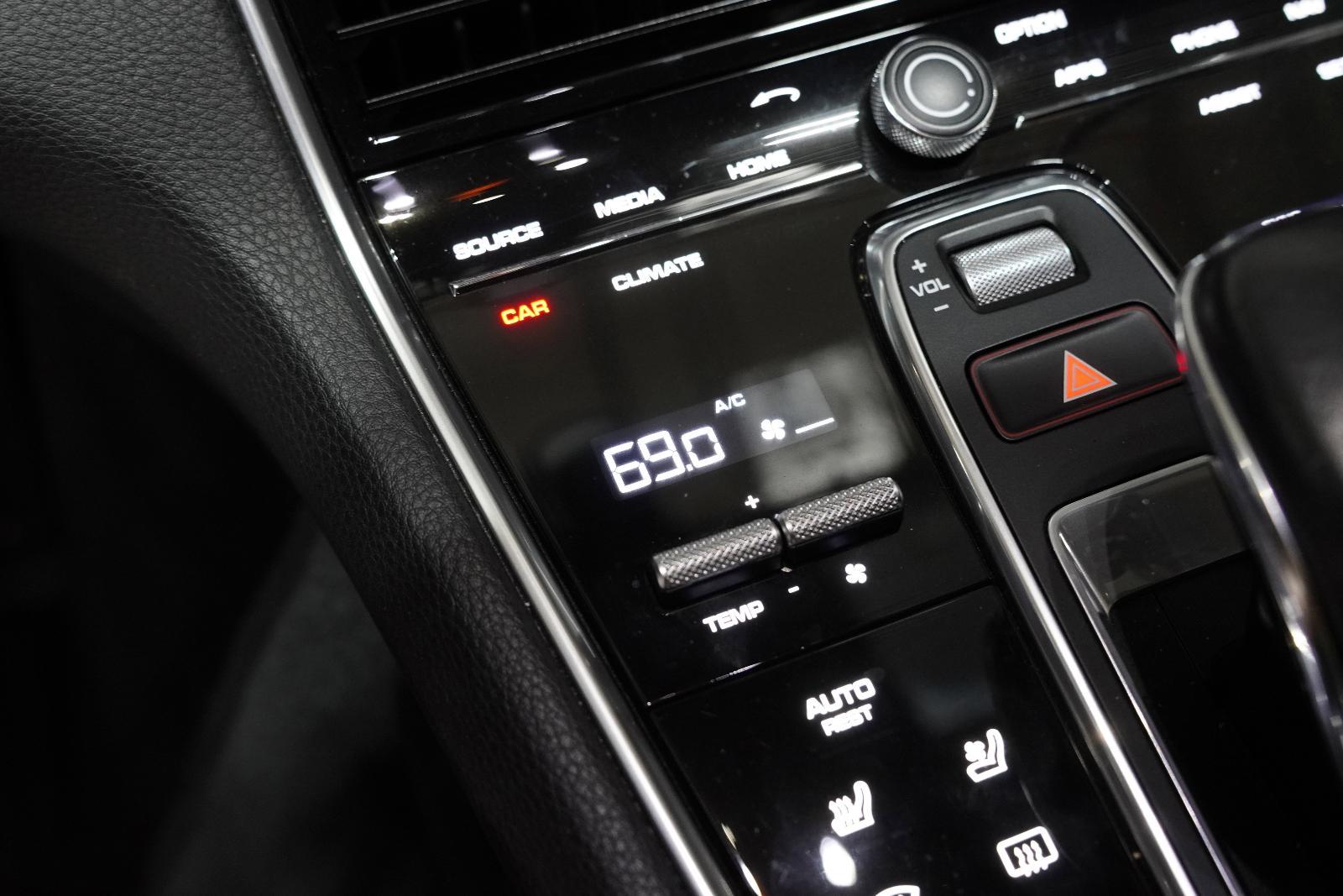 2018 Porsche Panamera Vehicle Photo in GRAPEVINE, TX 76051