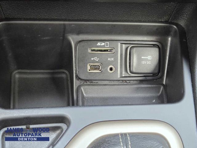 2016 Jeep Cherokee Vehicle Photo in DENTON, TX 76210-9321