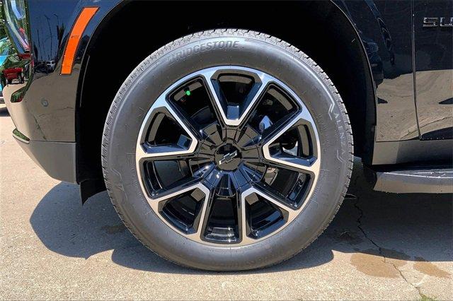2025 Chevrolet Suburban Vehicle Photo in KANSAS CITY, MO 64114-4502