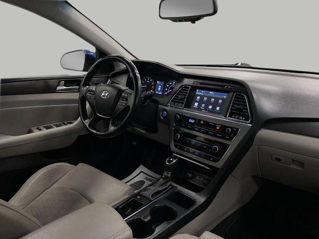 2017 Hyundai SONATA Vehicle Photo in Oshkosh, WI 54904