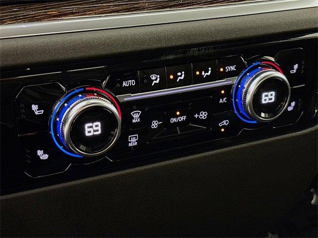 2025 GMC Sierra 3500 HD Vehicle Photo in PUYALLUP, WA 98371-4149