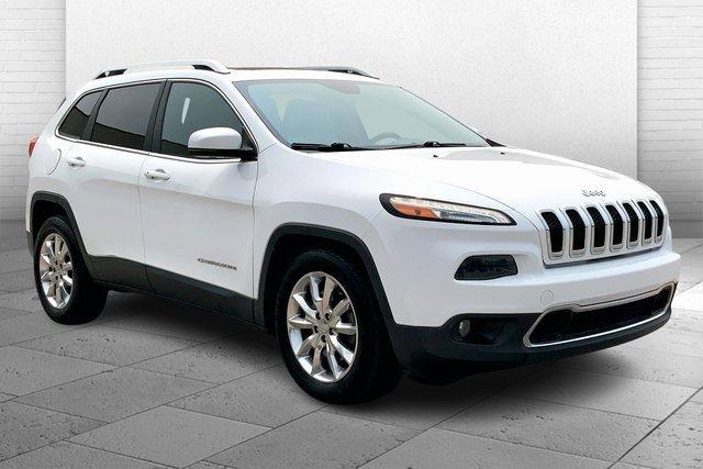 2015 Jeep Cherokee Vehicle Photo in KANSAS CITY, MO 64114-4502