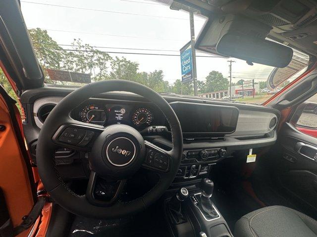 2025 Jeep Wrangler Vehicle Photo in Doylsetown, PA 18901