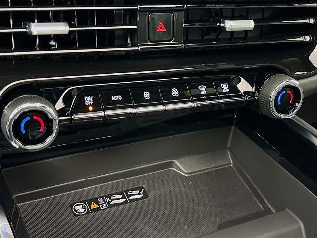 2025 Chevrolet Tahoe Vehicle Photo in PUYALLUP, WA 98371-4149