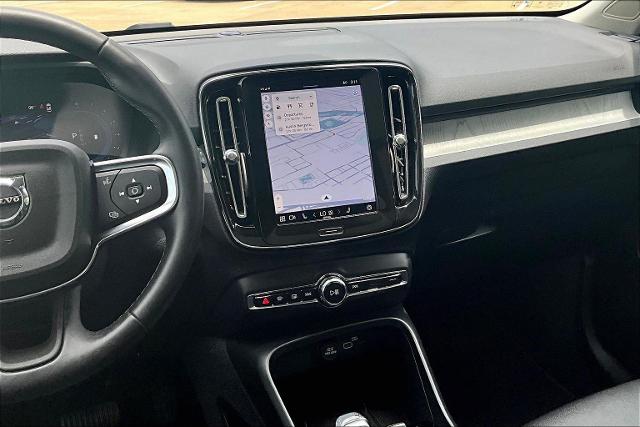 2025 Volvo XC40 Vehicle Photo in Houston, TX 77007