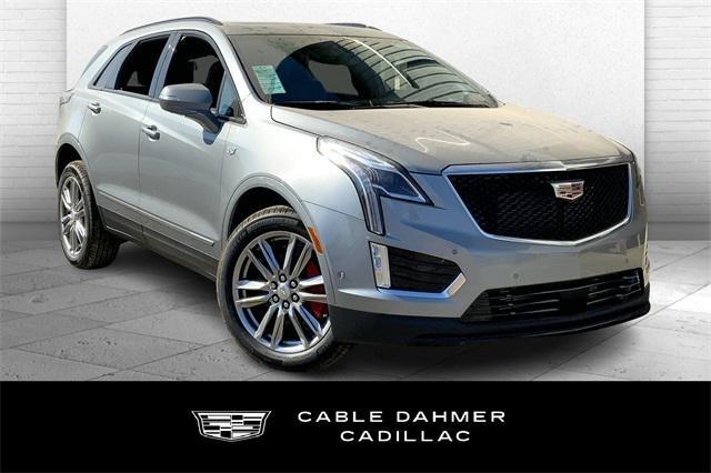 2025 Cadillac XT5 Vehicle Photo in KANSAS CITY, MO 64114-4545