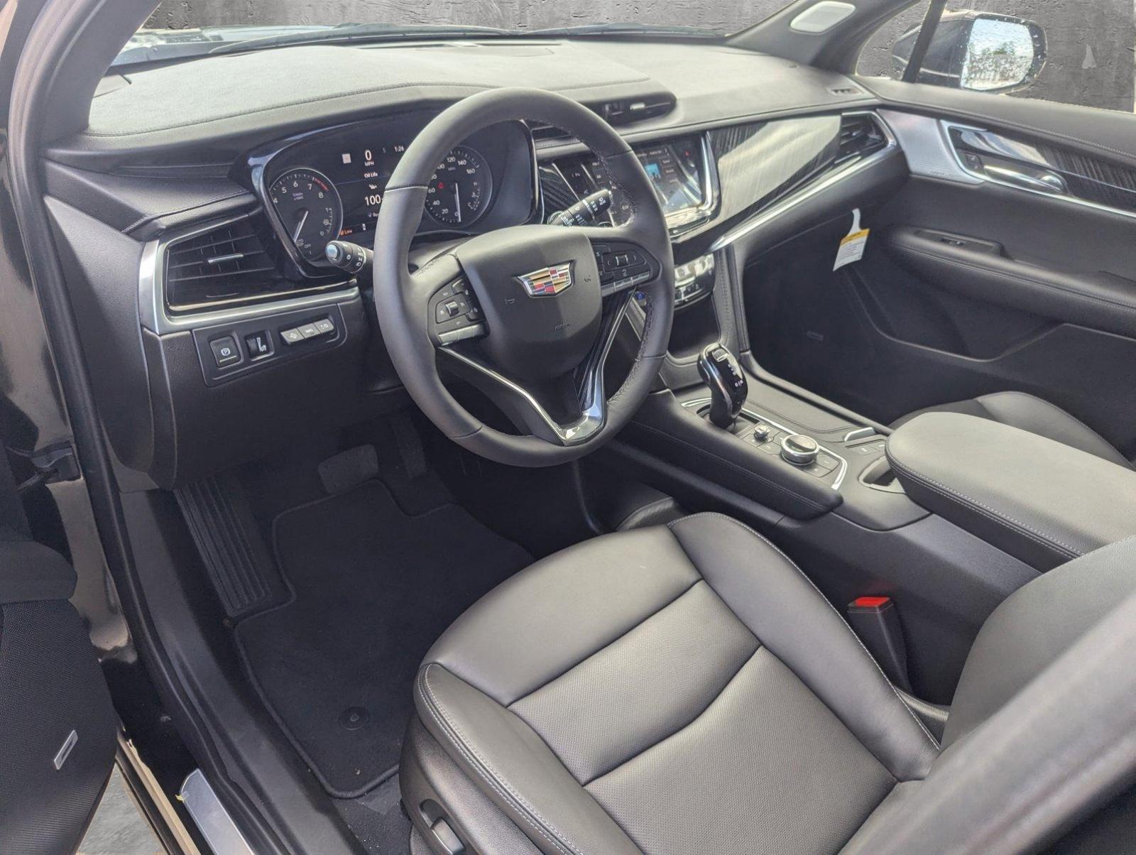 2024 Cadillac XT6 Vehicle Photo in CORPUS CHRISTI, TX 78412-4902