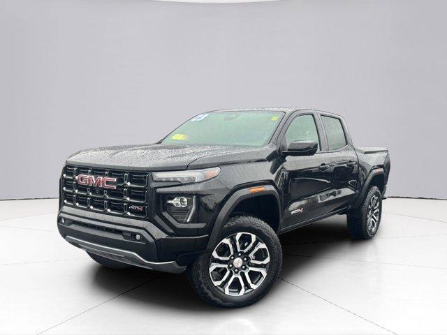 2023 GMC Canyon Vehicle Photo in LEOMINSTER, MA 01453-2952