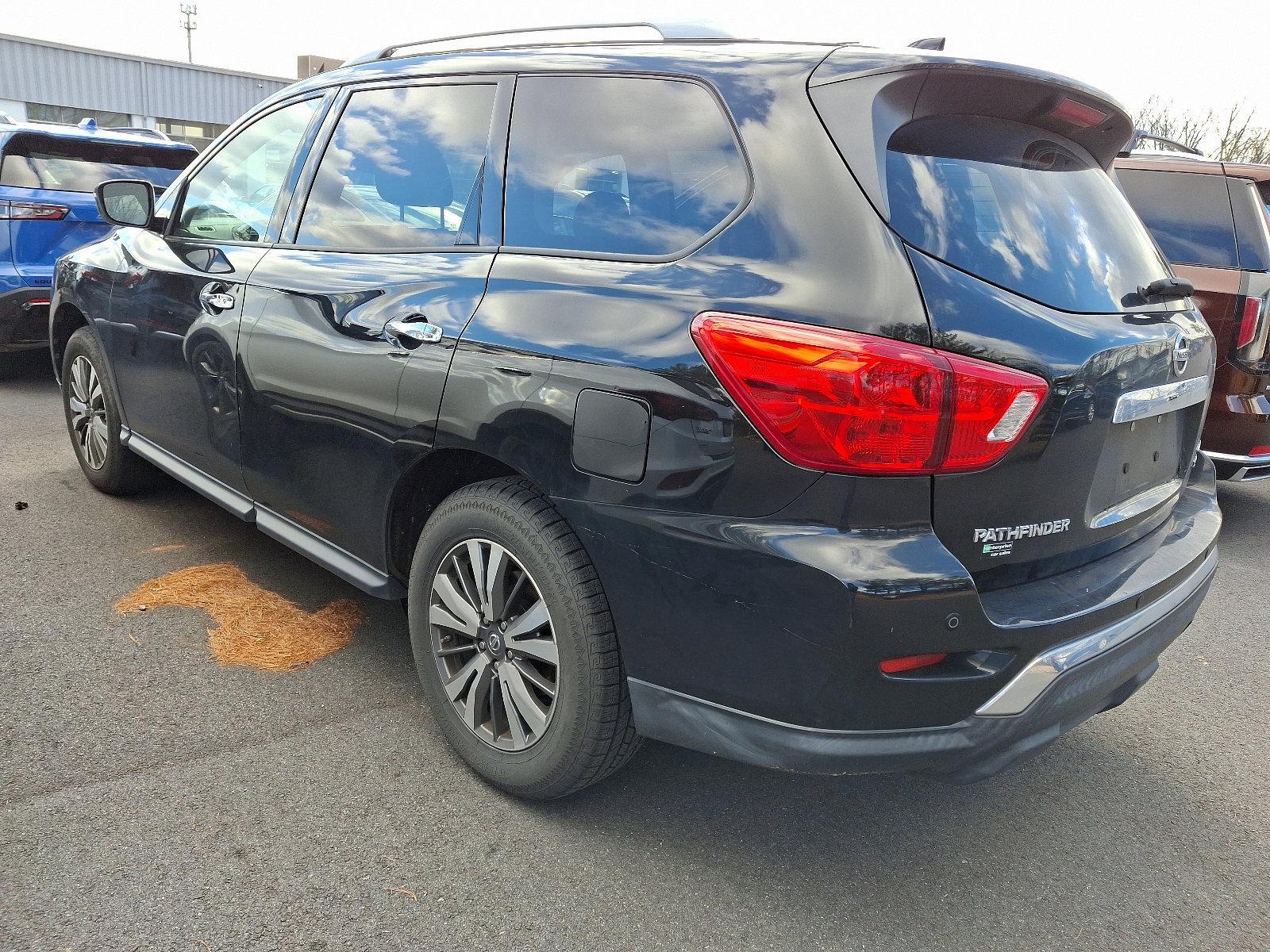 2019 Nissan Pathfinder Vehicle Photo in BETHLEHEM, PA 18017-9401