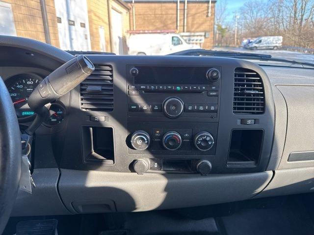 2013 Chevrolet Silverado 1500 Vehicle Photo in MEDINA, OH 44256-9631