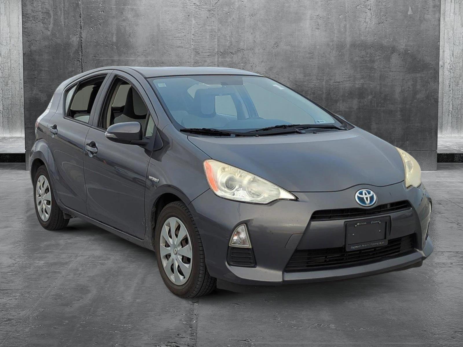 2013 Toyota Prius c Vehicle Photo in Ft. Myers, FL 33907