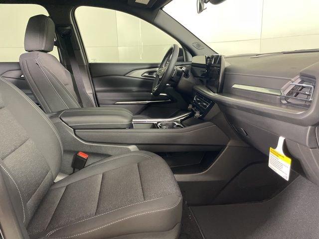 2025 Chevrolet Traverse Vehicle Photo in PHOENIX, AZ 85014-3381