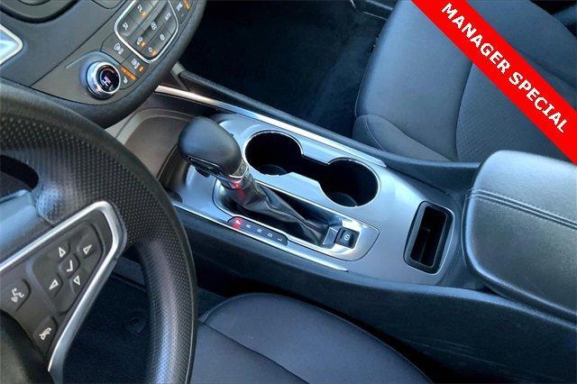 2022 Chevrolet Malibu Vehicle Photo in TOPEKA, KS 66609-0000
