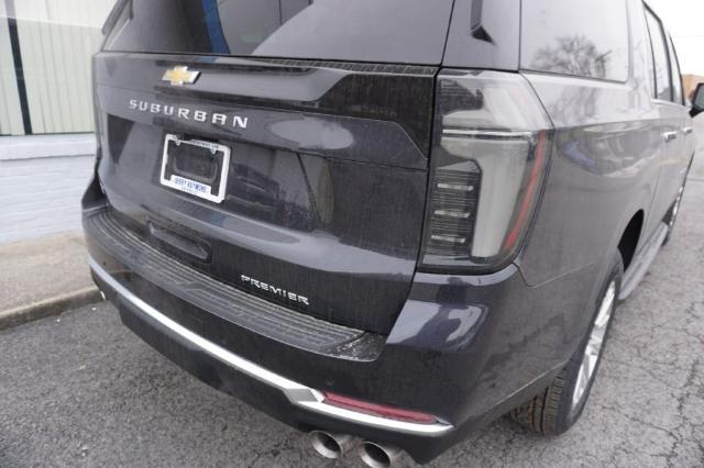 2025 Chevrolet Suburban Vehicle Photo in FAIRMONT, WV 26554-2318