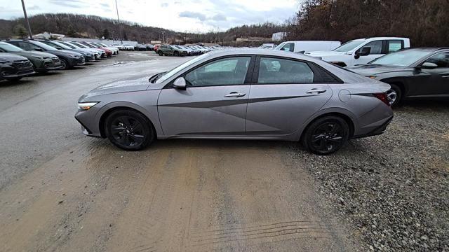 2024 Hyundai ELANTRA Vehicle Photo in Pleasant Hills, PA 15236