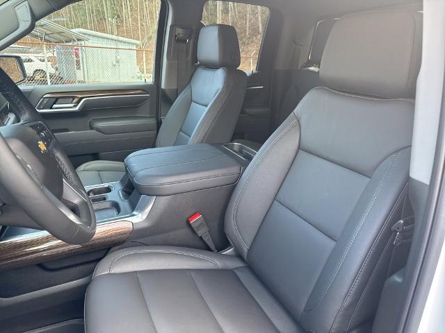 2025 Chevrolet Silverado 1500 Vehicle Photo in MARION, NC 28752-6372