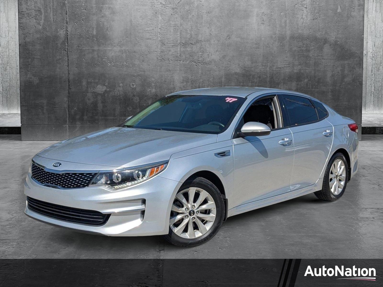 2017 Kia Optima Vehicle Photo in PEMBROKE PINES, FL 33024-6534