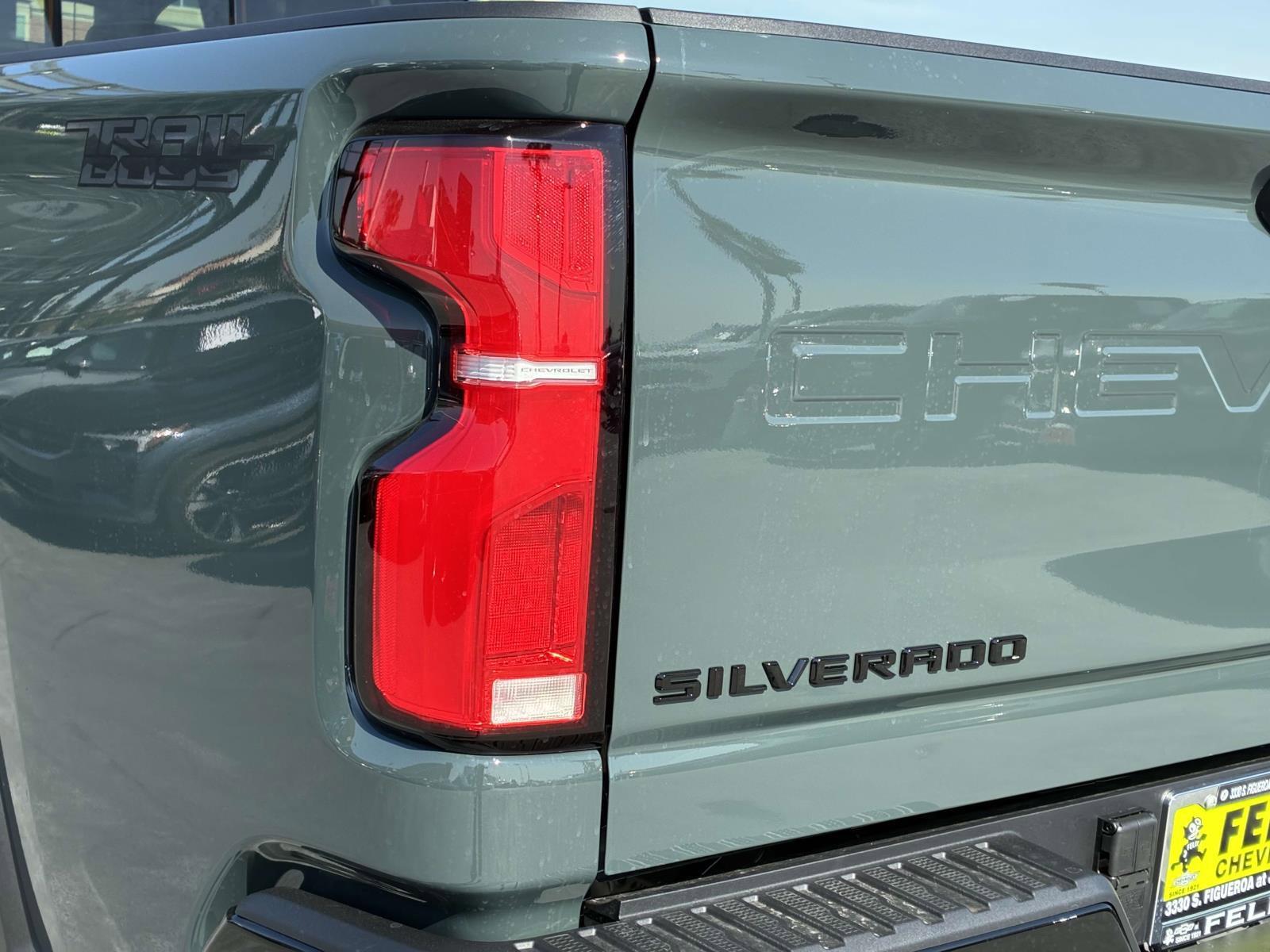 2025 Chevrolet Silverado 2500 HD Vehicle Photo in LOS ANGELES, CA 90007-3794