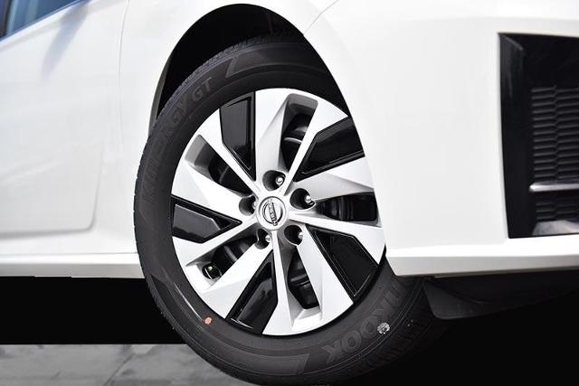 2025 Nissan Altima Vehicle Photo in Ballwin, MO 63011