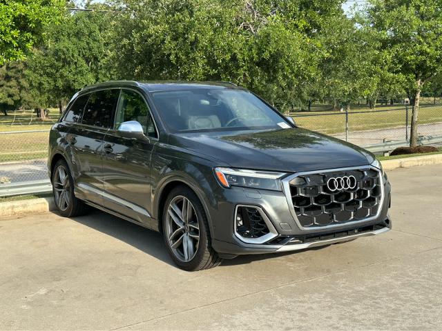 2025 Audi SQ7 Vehicle Photo in HOUSTON, TX 77090