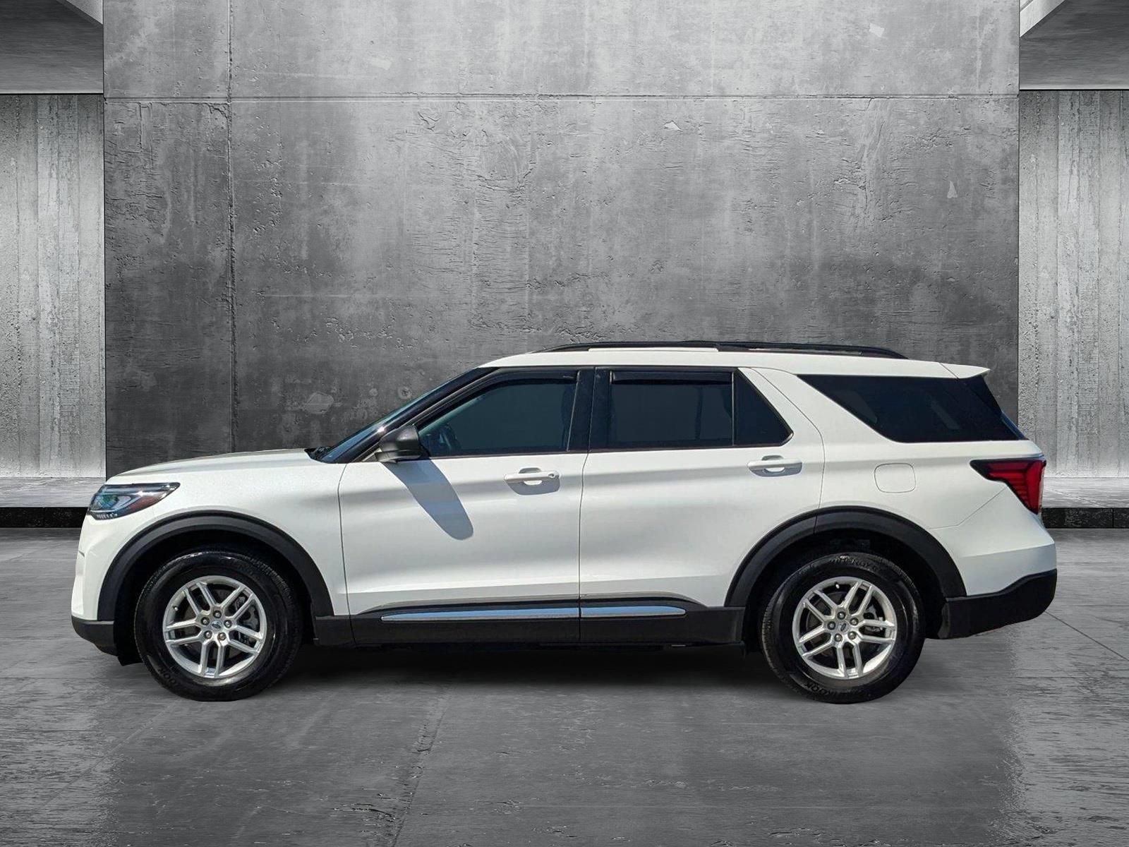 2025 Ford Explorer Vehicle Photo in St. Petersburg, FL 33713