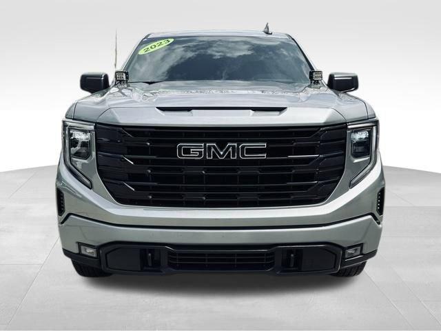 2023 GMC Sierra 1500 Vehicle Photo in MEDINA, OH 44256-9631