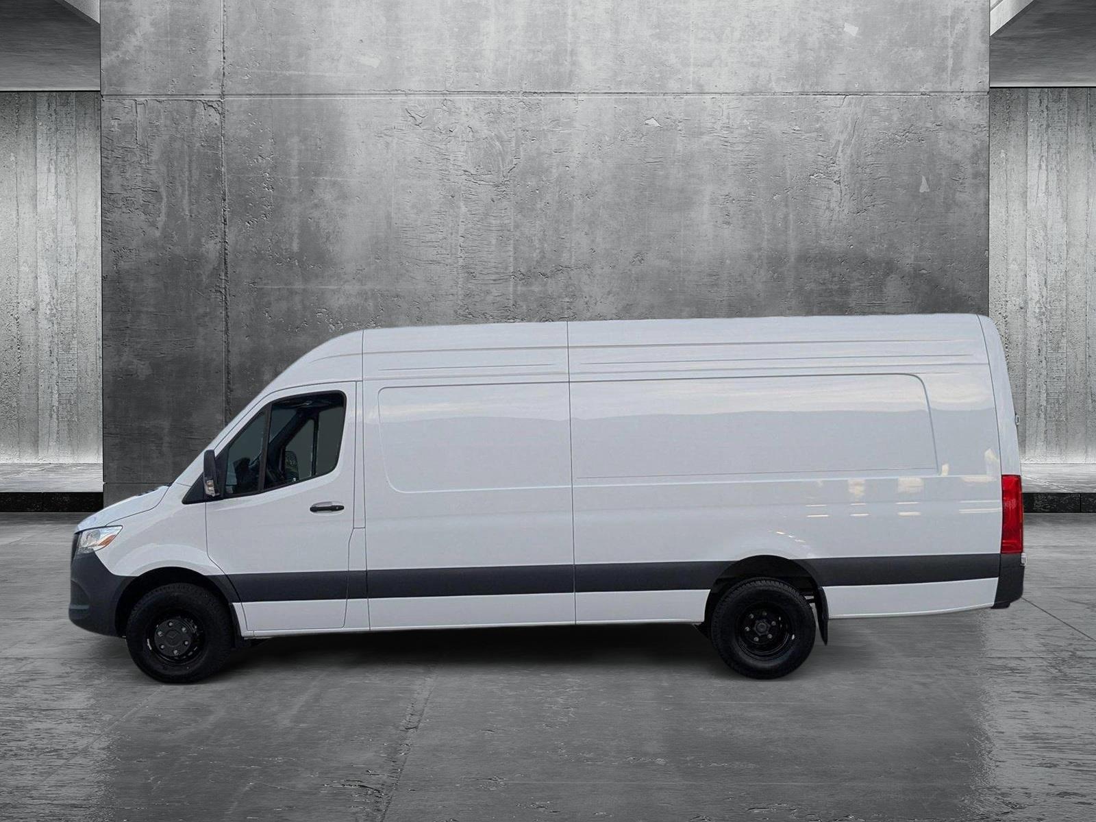 2024 Mercedes-Benz Sprinter Cargo Van Vehicle Photo in PEMBROKE PINES, FL 33024-6534