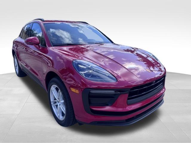 2022 Porsche Macan Vehicle Photo in DELRAY BEACH, FL 33483-3294