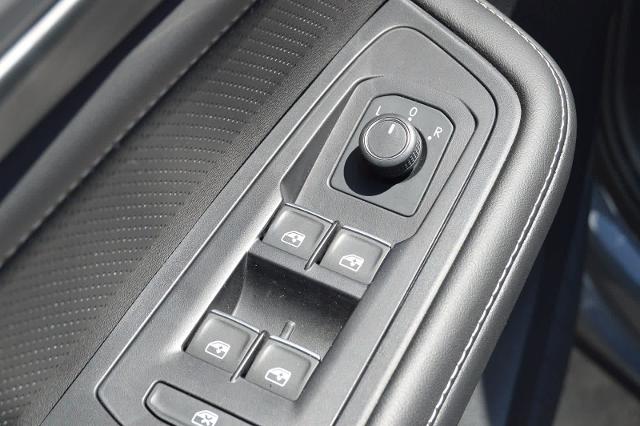 2024 Volkswagen Atlas Cross Sport Vehicle Photo in Houston, TX 77090