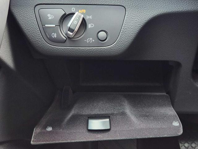 2022 Audi Q5 Vehicle Photo in MCKINNEY, TX 75070