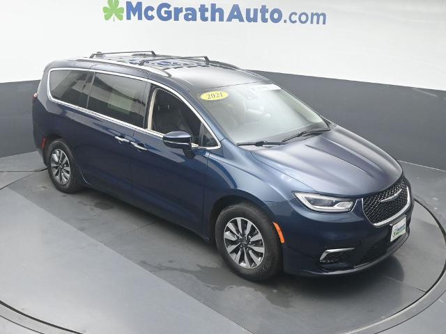 2021 Chrysler Pacifica Vehicle Photo in Cedar Rapids, IA 52402