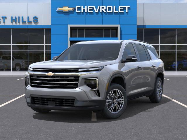 2025 Chevrolet Traverse Vehicle Photo in Roslyn, NY 11576