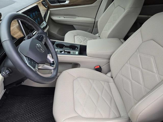 2025 Volkswagen Atlas Vehicle Photo in DENTON, TX 76210-9321