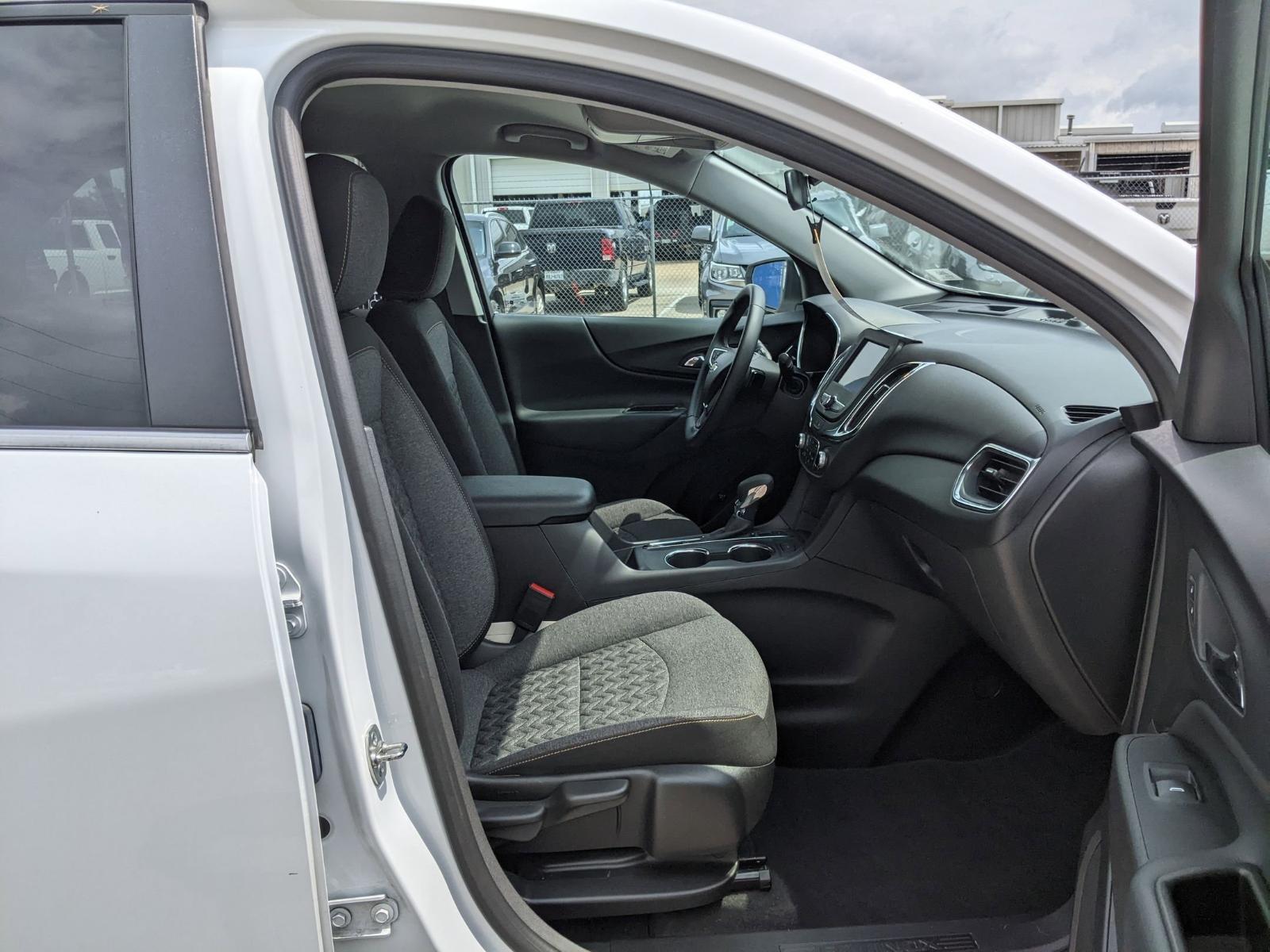 2024 Chevrolet Equinox Vehicle Photo in Seguin, TX 78155