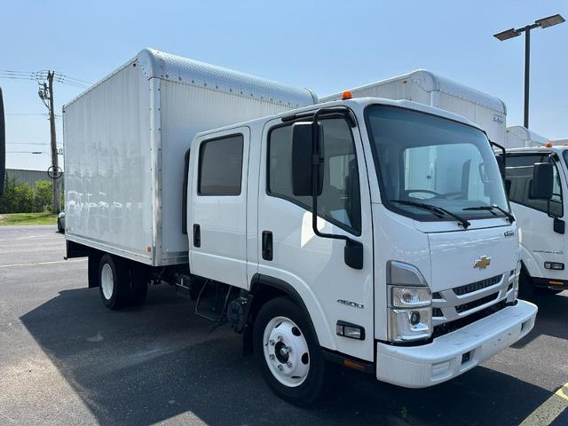 2023 Chevrolet 4500 LCF Gas Vehicle Photo in COLUMBIA, MO 65203-3903